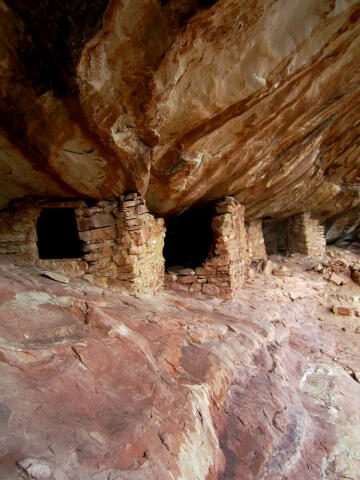 Beaver Pond Ruins in Arch Canyon