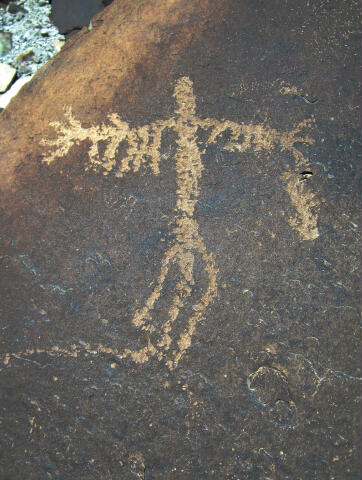 Grassy Knoll petroglyphs and ruin.