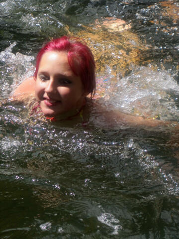 Sierra swimming in Cataract Gorge