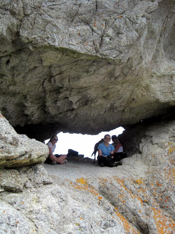 Lunch under Storm Window Arch